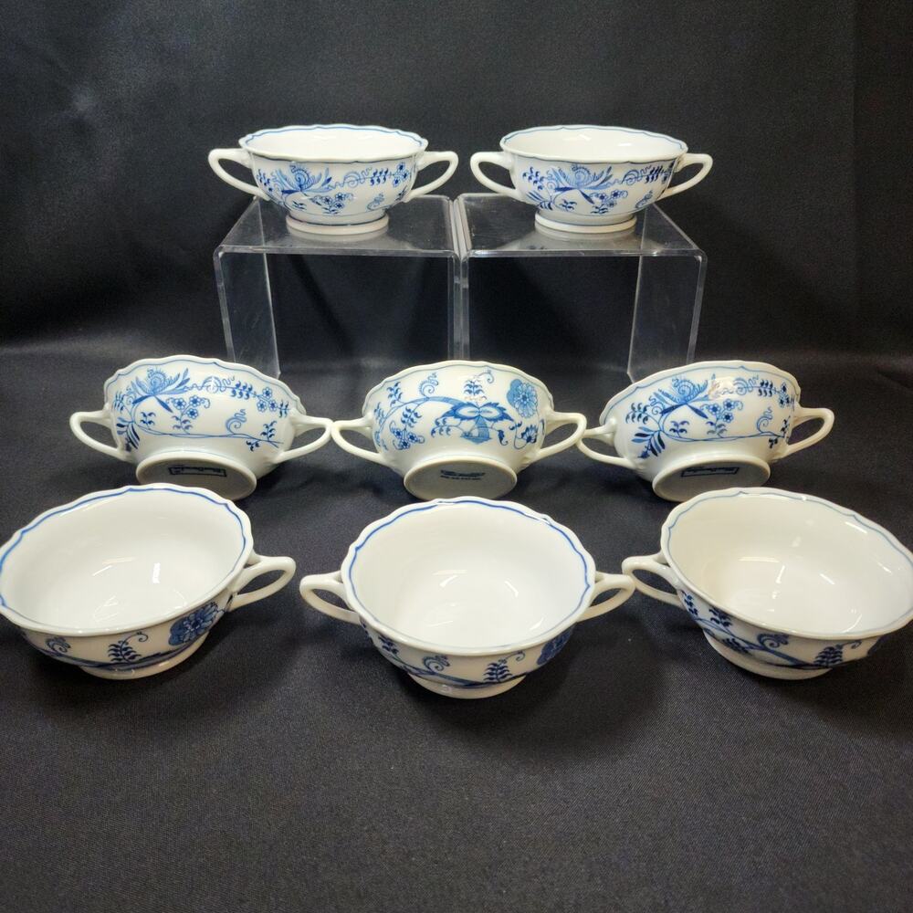 Lot Of 8 Vintage Blue Danube Soup Bowls 5" Porcelain DISCONTINUED Onion Pattern
